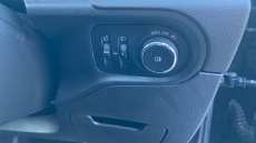 Vauxhall Grandland 1.6 Hybrid GS Line 5dr Auto Hatchback